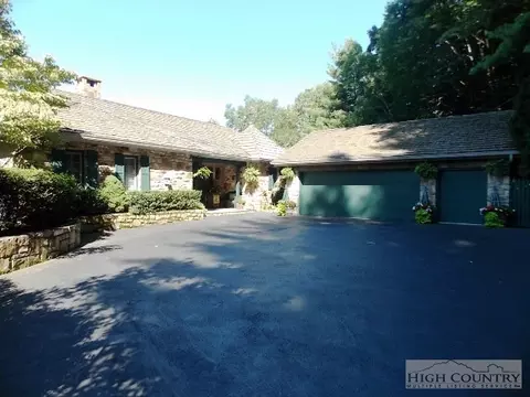 230 Buckeye, Boone, NC 28607 photo 1