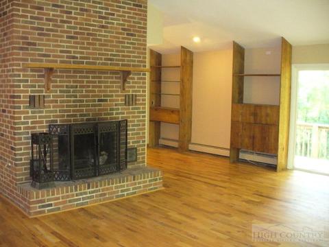 182 Lloyd Bentley, Boone, NC 28607 photo 5
