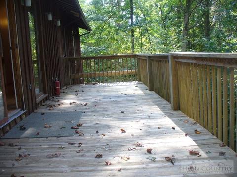 182 Lloyd Bentley, Boone, NC 28607 photo 8