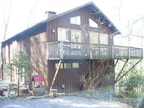 182 Lloyd Bentley, Boone, NC 28607 photo 3