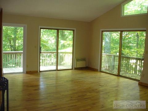 182 Lloyd Bentley, Boone, NC 28607 photo 6