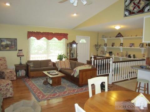 299 Doe Dr, Boone, NC 28607 photo 8