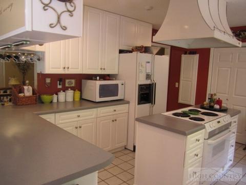 299 Doe Dr, Boone, NC 28607 photo 13