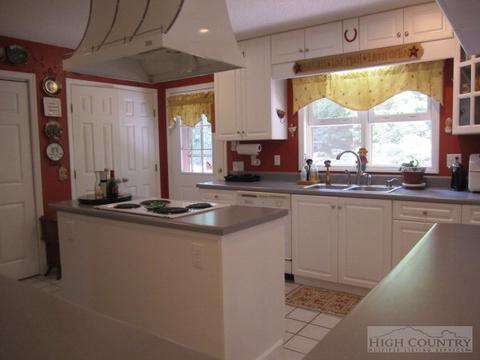 299 Doe Dr, Boone, NC 28607 photo 22
