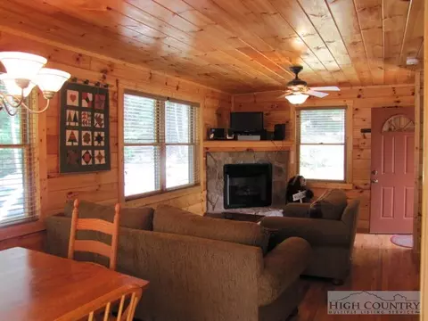 116 Cherrybrook Ln, Beech Mountain, NC 28604 photo 2