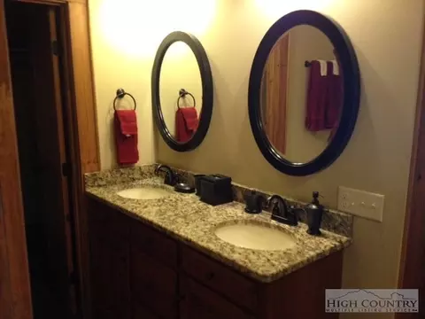 141 Watson Gap Rd, Boone, NC 28607 photo 5