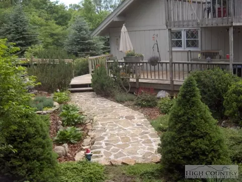 128 Skiway Cir, Beech Mountain, NC 28604 photo 7