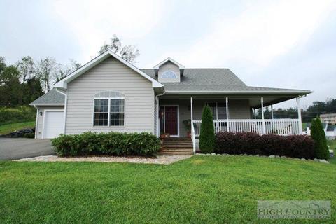 126 Wild Cherry Cir, Boone, NC 28607 photo 1