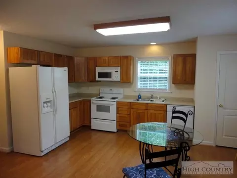 3449 Wildcat Rd, Deep Gap, NC 28618 photo 14
