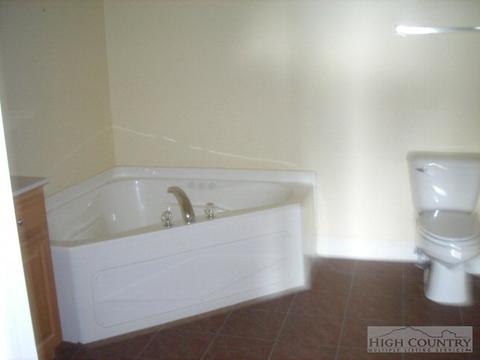 3441 Beech Mountain Pkwy, Beech Mountain, NC 28604 photo 9