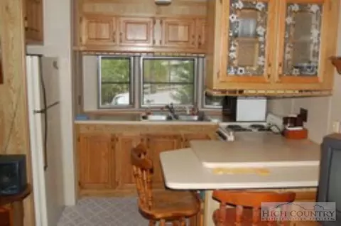 182 Ash Loop, Linville, NC 28646 photo 9