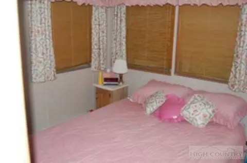 182 Ash Loop, Linville, NC 28646 photo 8