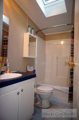 348 Betsy Cir, Todd, NC 28684 photo 12