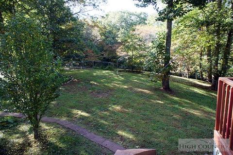 348 Betsy Cir, Todd, NC 28684 photo 5