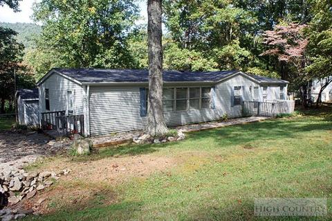 348 Betsy Cir, Todd, NC 28684 photo 1