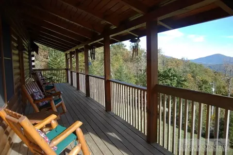 846 Fire Tower Rd, Boone, NC 28607 photo 2
