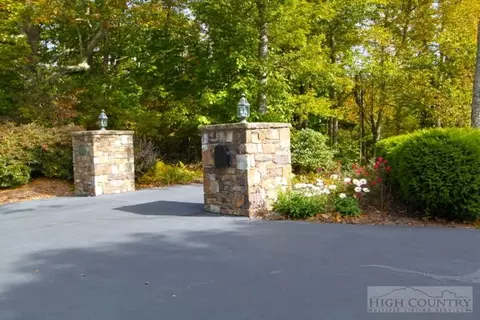 331 Greystone Dr, Boone, NC 28607 photo 13