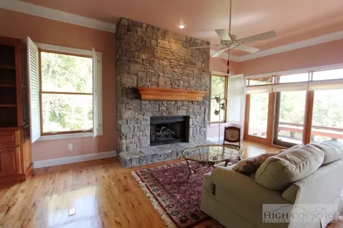 331 Greystone Dr, Boone, NC 28607 photo 8