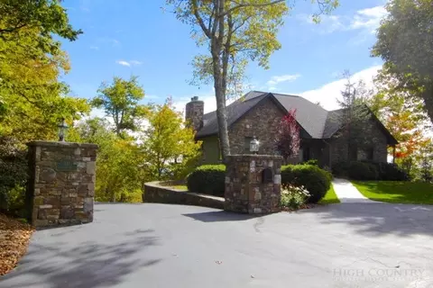 331 Greystone Dr, Boone, NC 28607 photo 1
