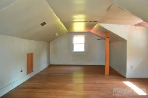578 Boyd Harmon Rd, Vilas, NC 28692 photo 3