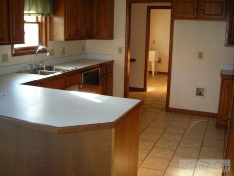 2824 Pine Run, Boone, NC 28607 photo 4