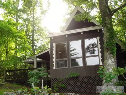108 Oak, Boone, NC 28607 photo 1