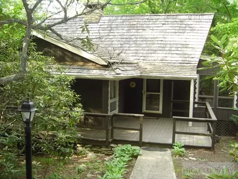 108 Oak, Boone, NC 28607 photo 2
