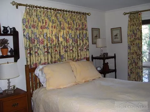 108 Oak, Boone, NC 28607 photo 5