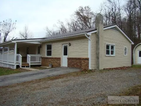 182 Watson St, Boone, NC 28607 photo 3