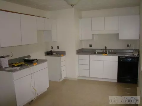 182 Watson St, Boone, NC 28607 photo 4