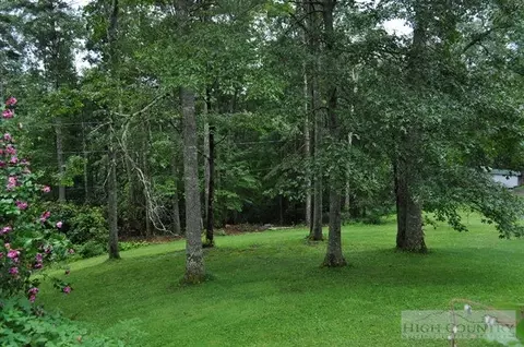 210 Rocky Point Acres Rd, Deep Gap, NC 28618 photo 3