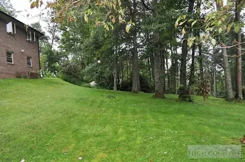 210 Rocky Point Acres Rd, Deep Gap, NC 28618 photo 4
