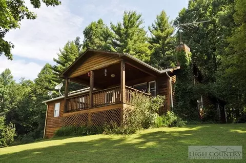 520 Hickory Knl, Deep Gap, NC 28618 photo 1