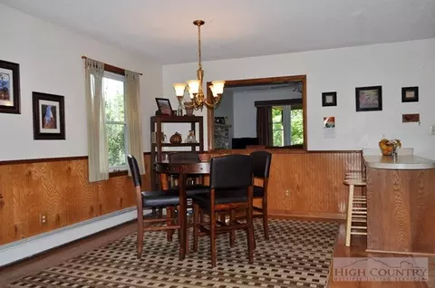 520 Hickory Knl, Deep Gap, NC 28618 photo 6