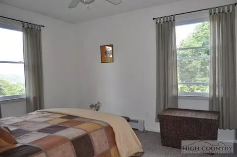 520 Hickory Knl, Deep Gap, NC 28618 photo 23
