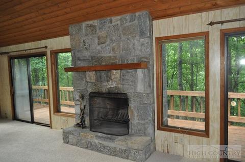 142 Sunny Ln, Deep Gap, NC 28618 photo 3