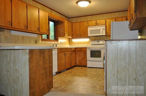 142 Sunny Ln, Deep Gap, NC 28618 photo 43