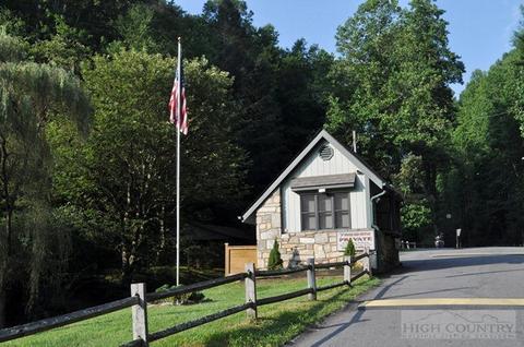142 Sunny Ln, Deep Gap, NC 28618 photo 31