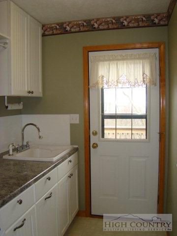 1093 Old Hampton Rd, Boone, NC 28607 photo 17