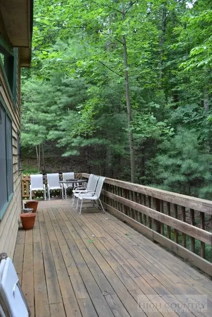 208 Saddle Ln, Deep Gap, NC 28618 photo 17