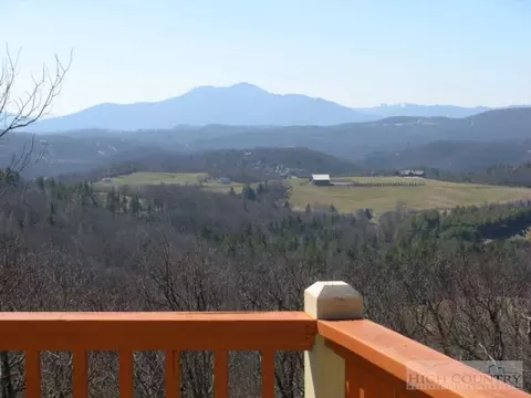 207 Oak Ridge Dr, Blowing Rock, NC 28605 photo 1