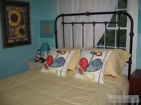 408 Bee Tree, Lansing, NC 28643 photo 6