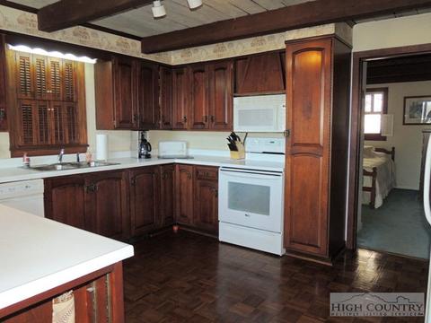 874 Hickory, Boone, NC 28607 photo 7