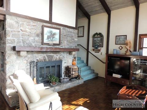 874 Hickory, Boone, NC 28607 photo 9
