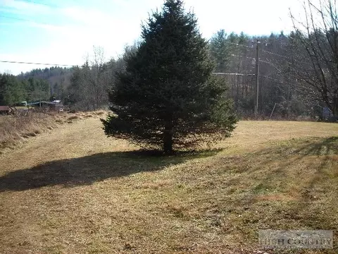 3655 Wildcat Rd, Deep Gap, NC 28618 photo 4