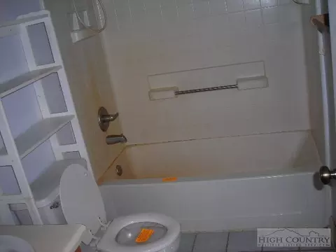 3655 Wildcat Rd, Deep Gap, NC 28618 photo 7