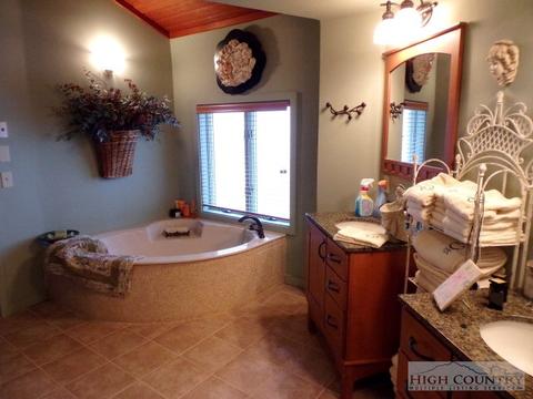 148 Hemlock, Boone, NC 28607 photo 10
