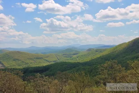 225 Sundance Rd, Todd, NC 28684 photo 2