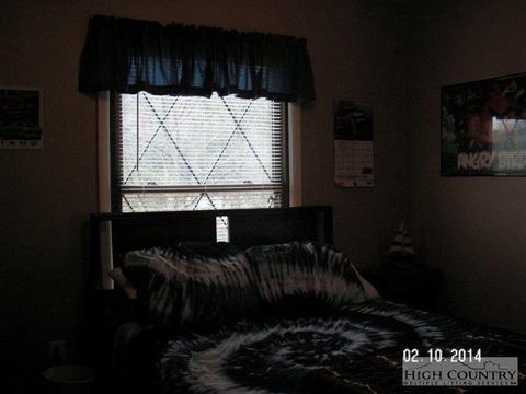 177 Wildcat Rd, Deep Gap, NC 28618 photo 9