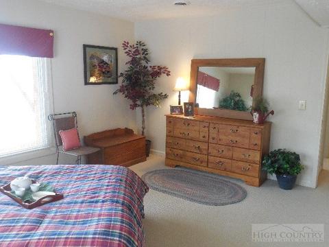 749 Skiview Rd, Seven Devils, NC 28604 photo 24